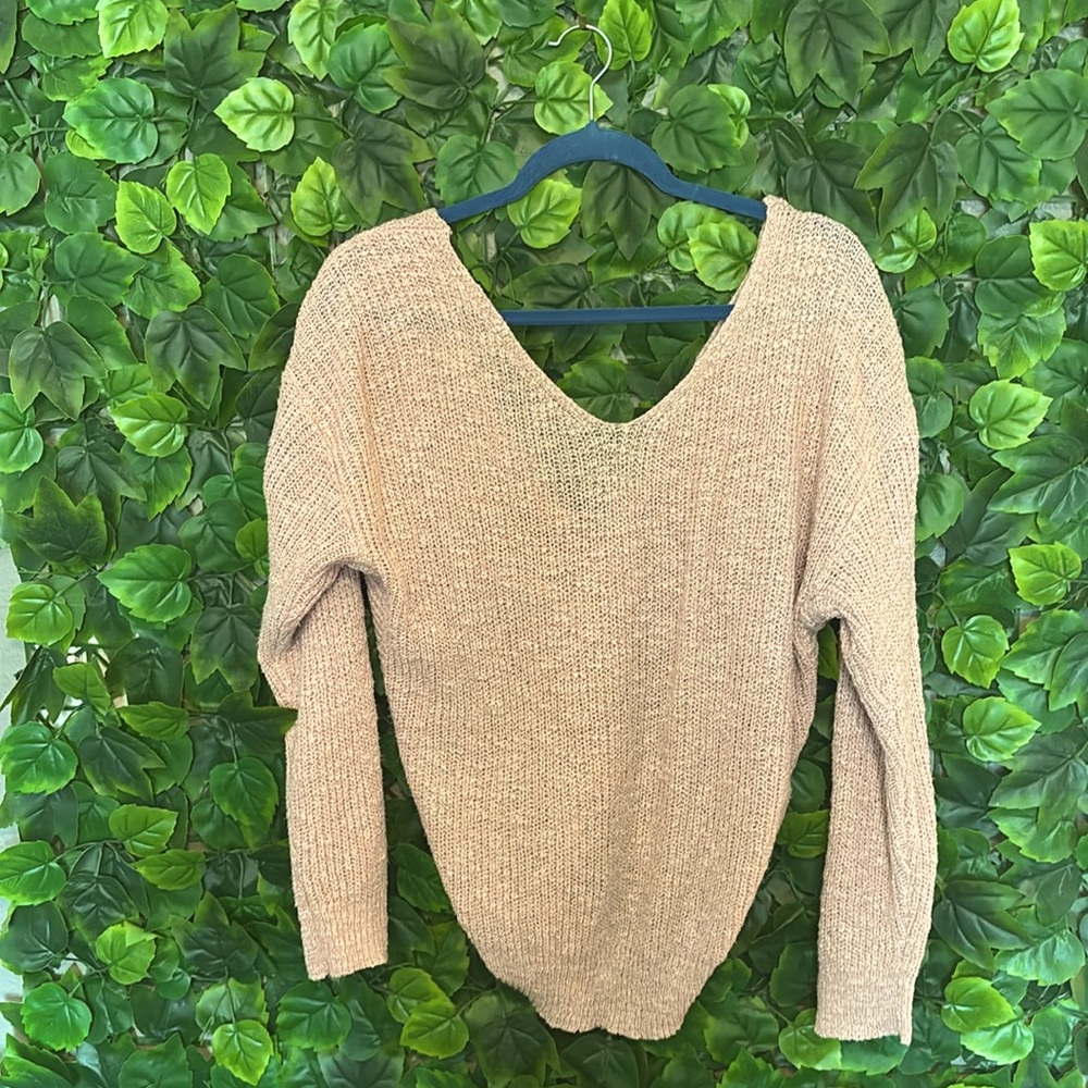 Light Pink, V-Neck Sweater from Love Tree (M)